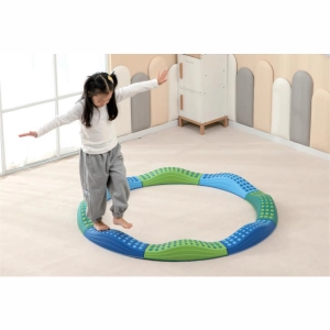 balance wave (8-bend walkway)